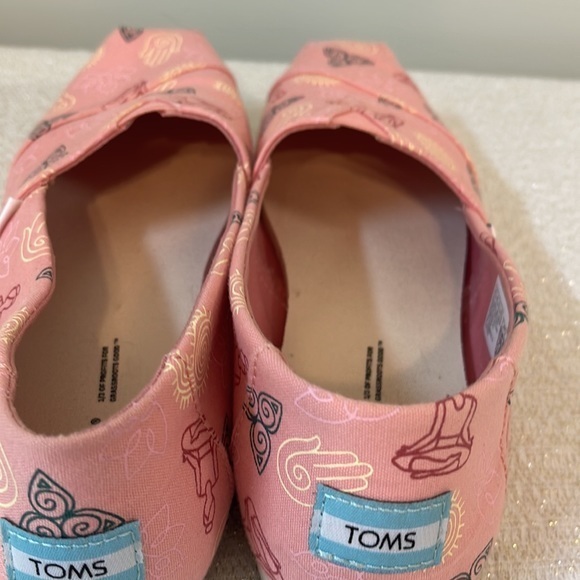 Toms Namaste Slip on shoes women’s size 8 1/2 pre-owned very lightweight narrow - Picture 5 of 8